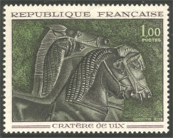 344 France Yv 1478 Vase Cratère De Vix Cheval Horse Pferd Caballo MNH ** Neuf SC (1478-1b) - Chevaux