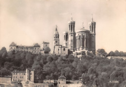 LYON Colline De Fourvière La Basilique  Coté Abside  38 (scan Recto Verso)KEVREN0684 - Lyon 5