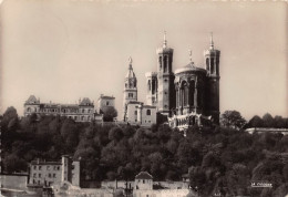 LYON  Notre Dame De Fourvière  Basilique Coté Abside  34 (scan Recto Verso)KEVREN0684 - Lyon 5