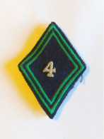 ECUSSON LOSANGE DE BRAS MOD 45,LEGION ETRANGERE, 4 EME REGIMENT ETRANGER SOUS OFFICIER, OFFICIER(1) - Patches