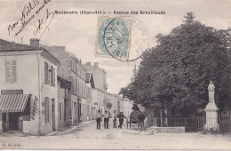 B20-17) MONTENDRE (CHARENTE INFERIEURE) AVENUE DES BROUILLAUDS - ( ANIMEE - HABITANTS )  - Montendre