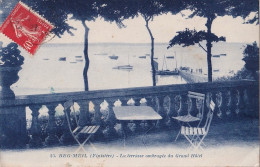 B21-29) BEG MEIL (FINISTERE) LA TERRASSE OMBRAGEE DU GRAND HOTEL - Beg Meil