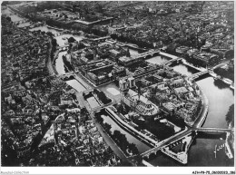 AJHP9-75-0774 - PARIS - En Avion - La Seine Et L'île De La Cité - La Seine Et Ses Bords