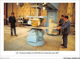 AJJP1-0051 - METIER - FORMEURS-TOLIERS A LA DCAN DE LORIENT  - Industrie