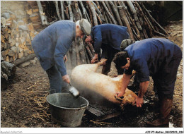 AJJP7-0625 - METIER - JEAN-PHILIPPE PORCHEROT - DOIZIEUX-LA BONNETANCHE - TUAILLE DE COCHON CHEZ FELIX PRIER  - Landbouwers