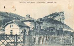 La Roque , Près Les Andelys * Gare Train Locomotive Machine Ligne Chemin De Fer Eure * La Roche à Tête D'homme - Les Andelys