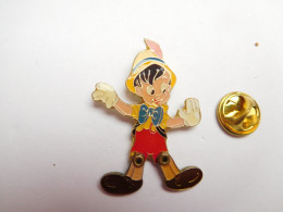 Beau Pin's  , Disney , Pinocchio , Jambes Articulées - Disney