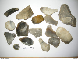 S093, Steinzeit, 15 Werkzeuge, Jaspis, Neolithikum, Süddeutschl., Schaber, Klingen - Archéologie