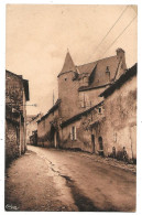 CPA  49 DOUE-LA-FONTAINE   (Maine Et Loire)  Rue De Douces     Circulée (1192) - Doue La Fontaine