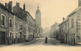 RARE  70 CARTE SANS LEGENDE QUE J'AI IDENTIFIE COMME ETANT PORT SUR SAONE GRANDE RUE ET EGLISE - Port-sur-Saône