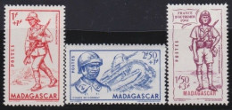 Madagascar   .  Y&T   .      226/228    .      *    .      Neuf Avec Gomme - Unused Stamps