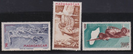 Madagascar   .  Y&T   .     PA  63/64A     .      *     .      Neuf Avec Gomme - Luftpost