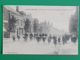 Lamotte-beuvron ,grande Rue , Passage D'un Bataillon De Chasseurs Cyclistes - Lamotte Beuvron