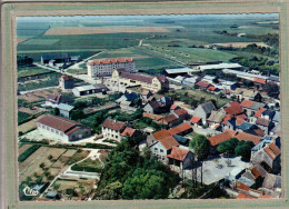 CPSM Dentelée (91) MEREVILLE - Vue Aérienne Du Bourg - Carte Colorisée - 1960 - Mereville