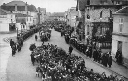 55-REVIGNY- 2 CARTES-PHOTOS- ENTERREMENT DE MAGINOT - Revigny Sur Ornain