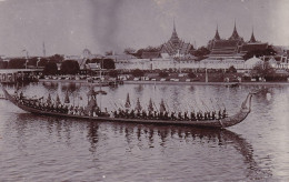 Carte Photo Barque Royal Sur Le Ménan à Bangkok éditeur Tanaka à Chiengmai Thaïlande Roi Royauté Thailand King Royalty - Tailandia