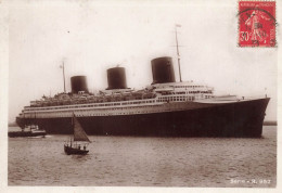 Paquebot NORMANDIE * Bateau Commerce Normandie Construit Chantiers St Nazaire - Steamers