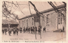 Nueil Sur Les Aubiers * école Du Sacré Coeur * Jeux Enfants - Autres & Non Classés