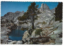 VALLE DE ESPOT, LAGO Y " AGULLES D'A'MITJES" / VALLEE D'ESPOT , LAC ET "AGULLES D'A'MITJES".-  LLEIDA.- ( CATALUNYA) - Lérida