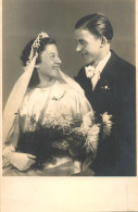 Family Social History Marriage Wedding Souvenir Photo Bride Groom Joy Couple Bouquet - Noces