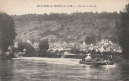 Péniche à Nanteuil Sur Marne (77- Seine Et Marne) Vue Sur La Marne - Péniches