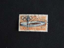 ITALIE ITALIA YT 813 OBLITERE - JEUX OLYMPIQUES DE ROME / STADE OLYMPIQUE - 1946-60: Used