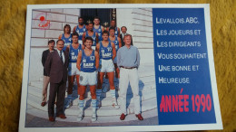 CPM SPORT BASKET BALL EQUIPE LEVALLOIS ABC JOUEURS ANNEE 1990 JOUEURS NOMMES AU DOS - Basketball