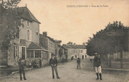 Nieul L'espoir * La Rue De La Poste * Villageois - Other & Unclassified