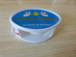 Fromage ,, Caprice Des Dieux, Rouleau De Scotch - Altri & Non Classificati