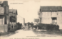 Le Crotoy * La Rue Jacques D'Harcourt , Quartier De L'avenir * Attelage * Villageois - Le Crotoy