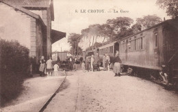 Le Crotoy * Intérieur De La Gare * Ligne Chemin De Fer * Wagons Train - Le Crotoy