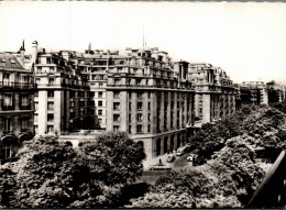 N°621 Z -cpsm Paris -Hôtel George V- - Hotels & Restaurants