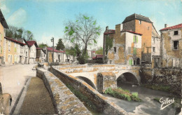 Confolens * Le Vieu Manoir Et Pont Sur Le Geoire - Confolens