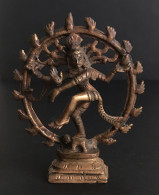 Magnifique Statuette De Shiva Nataraja,  Dieu De La Danse - Aziatische Kunst