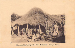 Malawi - African Household - Publ. Mission Of The Shire Of The Montfort Fathers - Malawi
