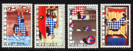 Pays-Bas 1977 Yvert 1080 / 1083 ** TB - Nuevos