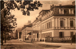 Meiningen, Berhardstrasse Mit Erbprinzl. Palais - Meiningen