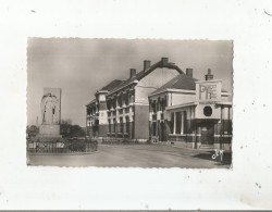 FEIGNIES (NORD) 6 CARTE PHOTO L'ECOLE DE FILLES (ET  MONUMENT AUX MORTS) - Feignies