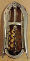 CAVATAPPI ANTICO CORKSCREW TIRE BOUCHON 1960 CIRCA VOGLIOTTI TORINO - Apri-bottiglie/levacapsule