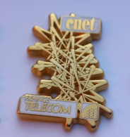 M152 Pin's France Telecom CNET BLANC Signé Arthus Bertrand Achat Immédiat - Arthus Bertrand