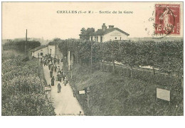 77.CHELLES.n°20276.SORTIE DE LA GARE - Chelles