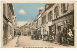 77.TOURNAN EN BRIE.n°20266.RUE DE PROVINS.CAFE DE L'UNION.GALERIES NOUVELLES.DECHIRURE - Tournan En Brie