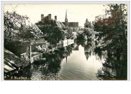 77.SOUPPES SUR LOING.DU PONT  DE SOUPPES, VUE SUR LES BORDS DU LOING ET L'EGLISE PAROISSIALE.XIIIe S.CPSM - Souppes Sur Loing