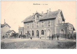 80 . N° 47077 . Doullens . La Gare.en L Etat Decolée - Doullens