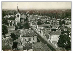 79.BRIOUX SUR BOUTONNE.VUE PANORAMIQUE.EN AVION AU DESSUS DE......CPSM. - Brioux Sur Boutonne