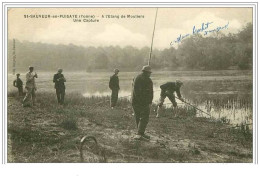 89.SAINT SAUVEUR EN PUISAYE.A L'ETANG DE MOUTIERS.UNE CAPTURE.PECHE - Saint Sauveur En Puisaye