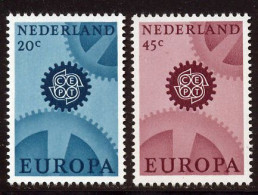 Pays-Bas 1967 Yvert 850 / 851 ** TB - Nuovi