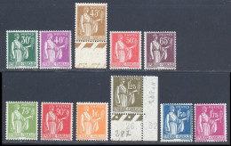 France 1932 Yvert 280 / 289 ** TB - 1932-39 Paz