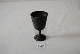 C224 Très Ancien Verre - Coupe - Métal Travaillé - Auberge - France - Glasses