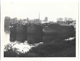 PENICHE - Auto Moteur à CONFLANS SAINTE HONORINE - Binnenschepen